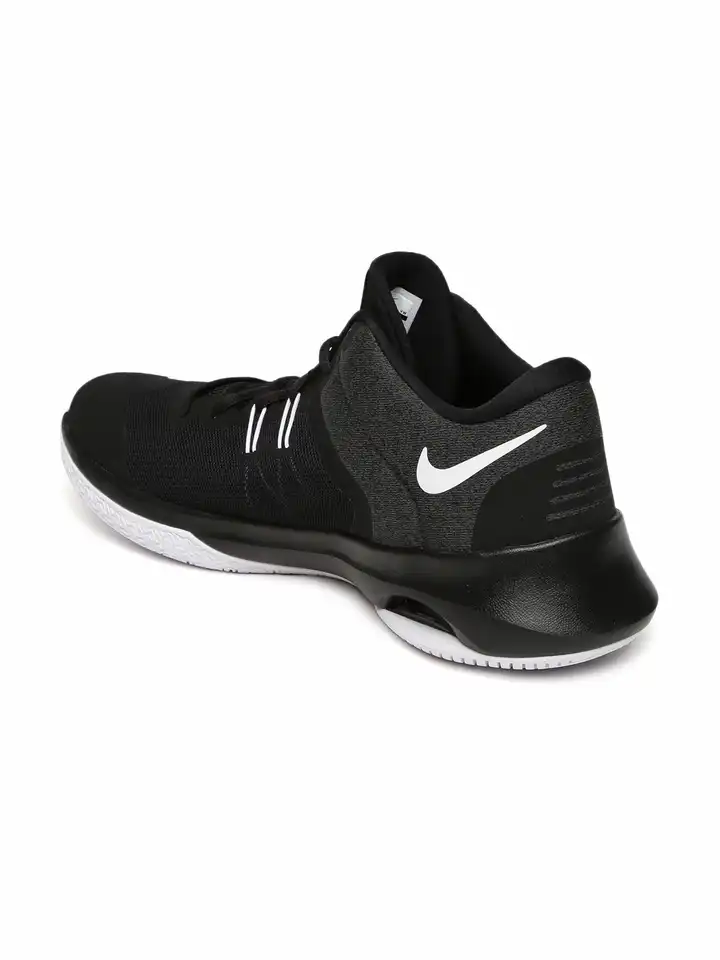men's air versitile ii basketball shoe