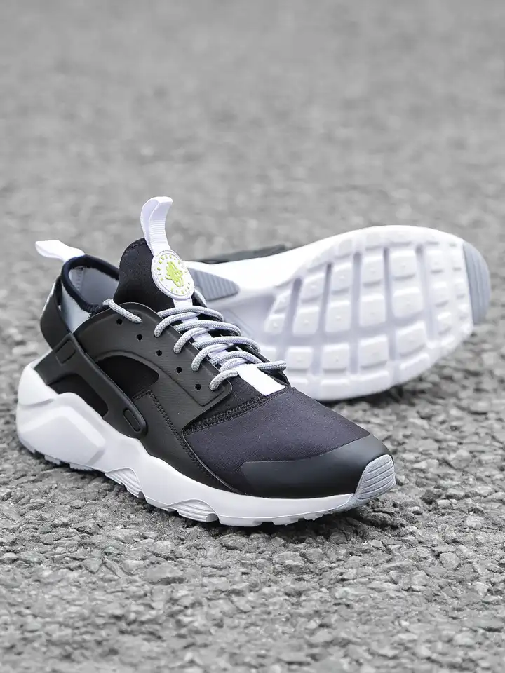 nike men hurache