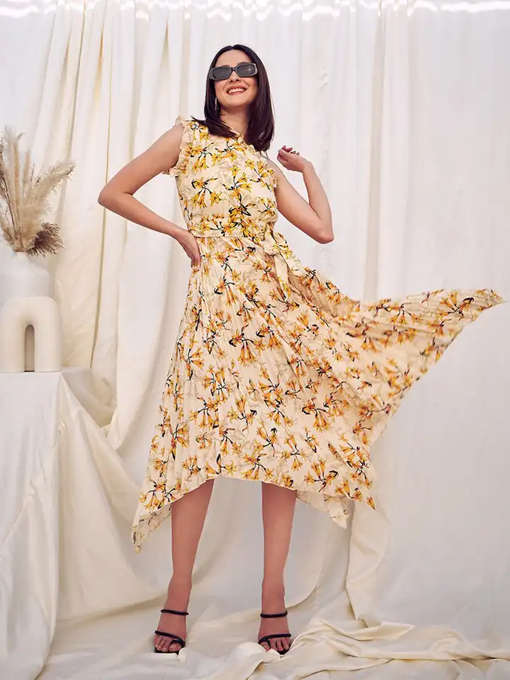 Buy KASSUALLY Yellow Floral Print Georgette Fit & Flare Dress - Dresses for  Women 22858714 | Myntra