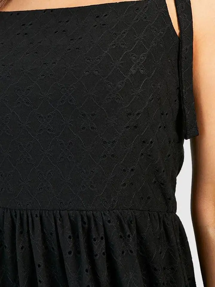 Buy Boohoo Schiffli Embroidered Tie-Up Shoulder Straps Maxi Dress - Dresses  for Women 25076126