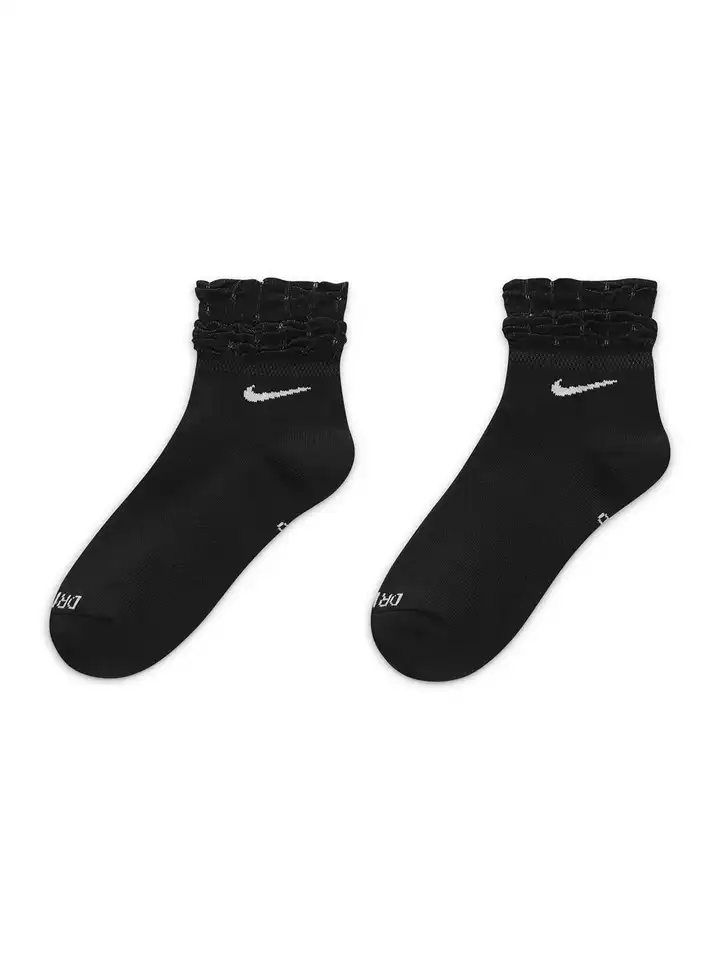 womens black nike ankle socks
