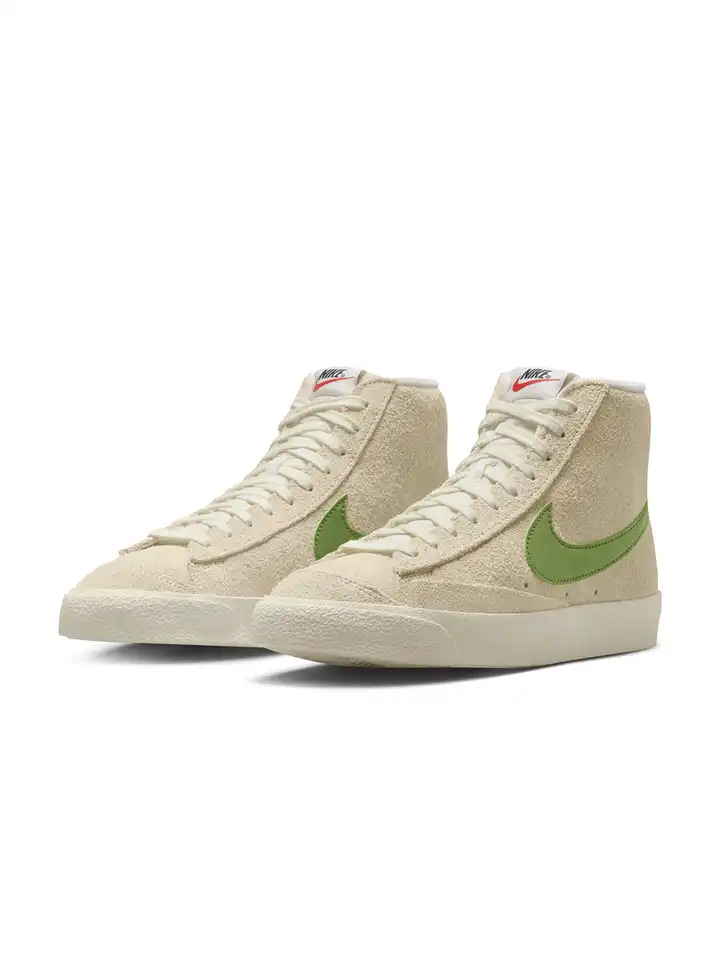 nike asparagus snakeskin