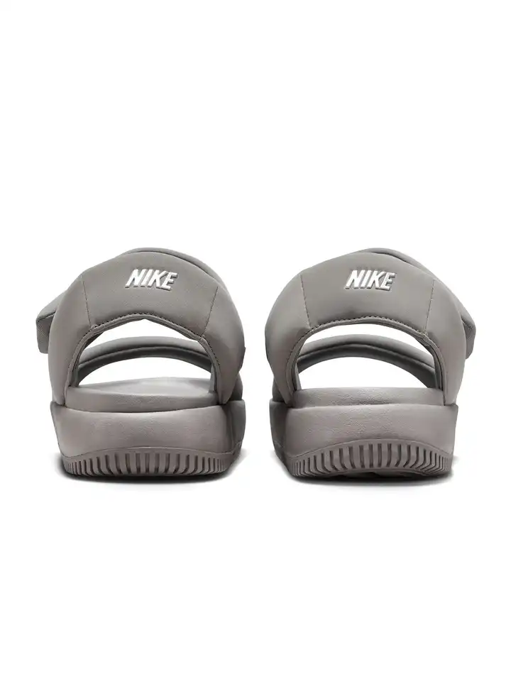 nike slippers in myntra