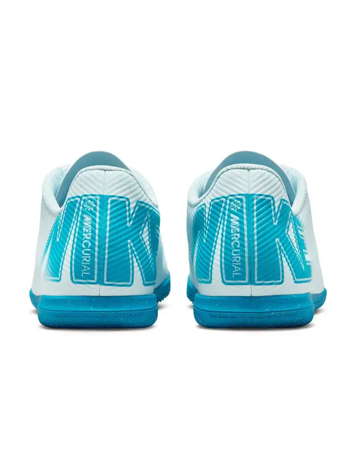 Buy Nike Men Mercurial Vapor 16 Club IC Low-Top Football Marking