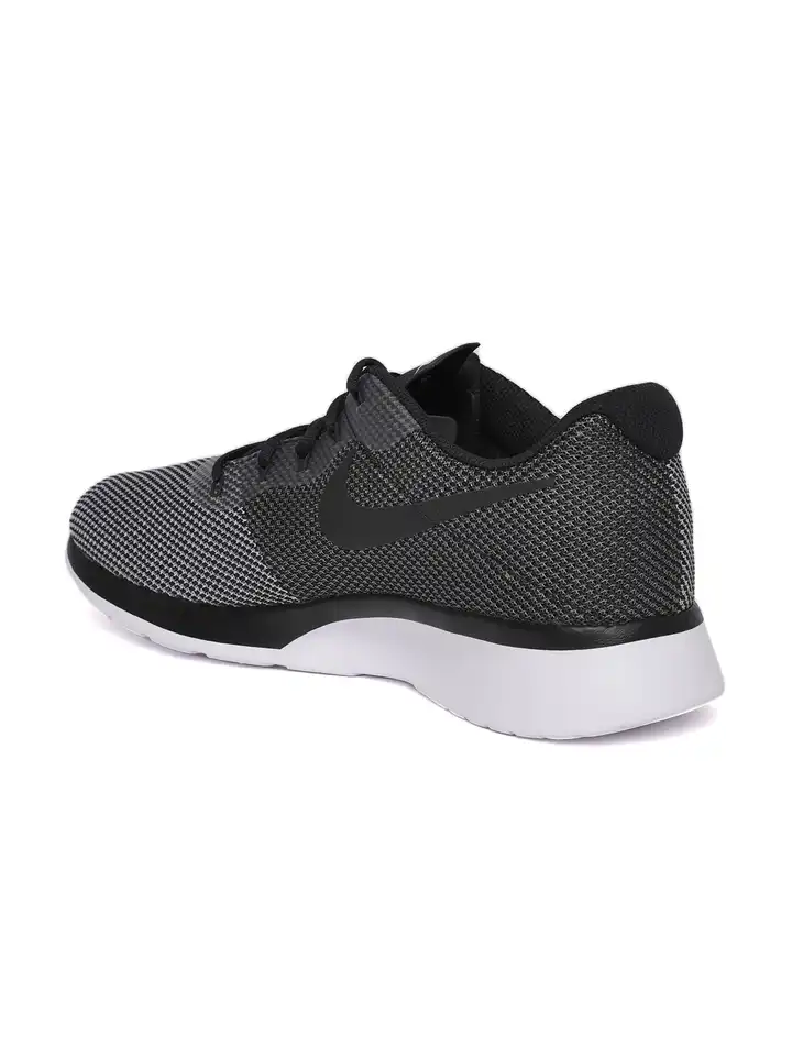 nike men's tanjun racer