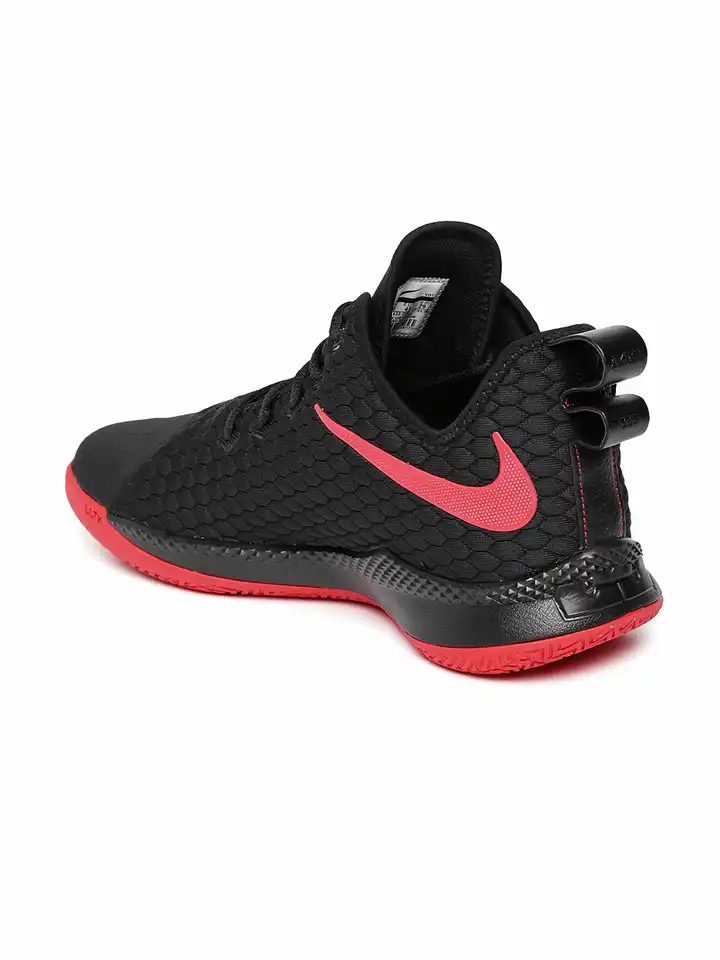 nike lebron james witness shoes