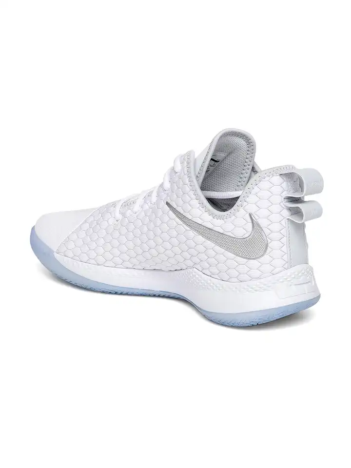 lebron witness 3 intersport