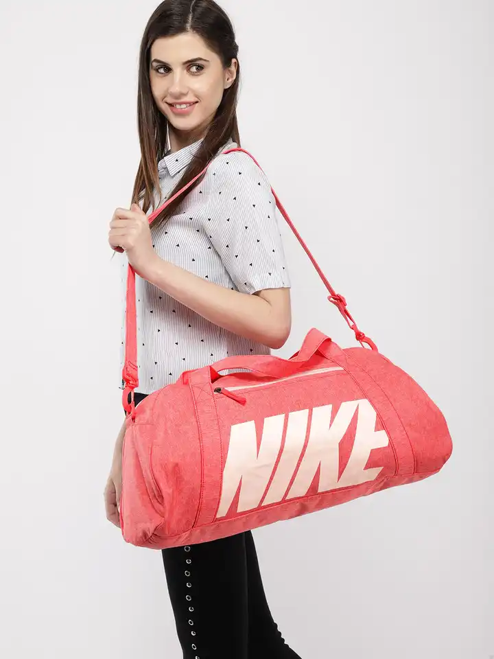 nike women's gym club