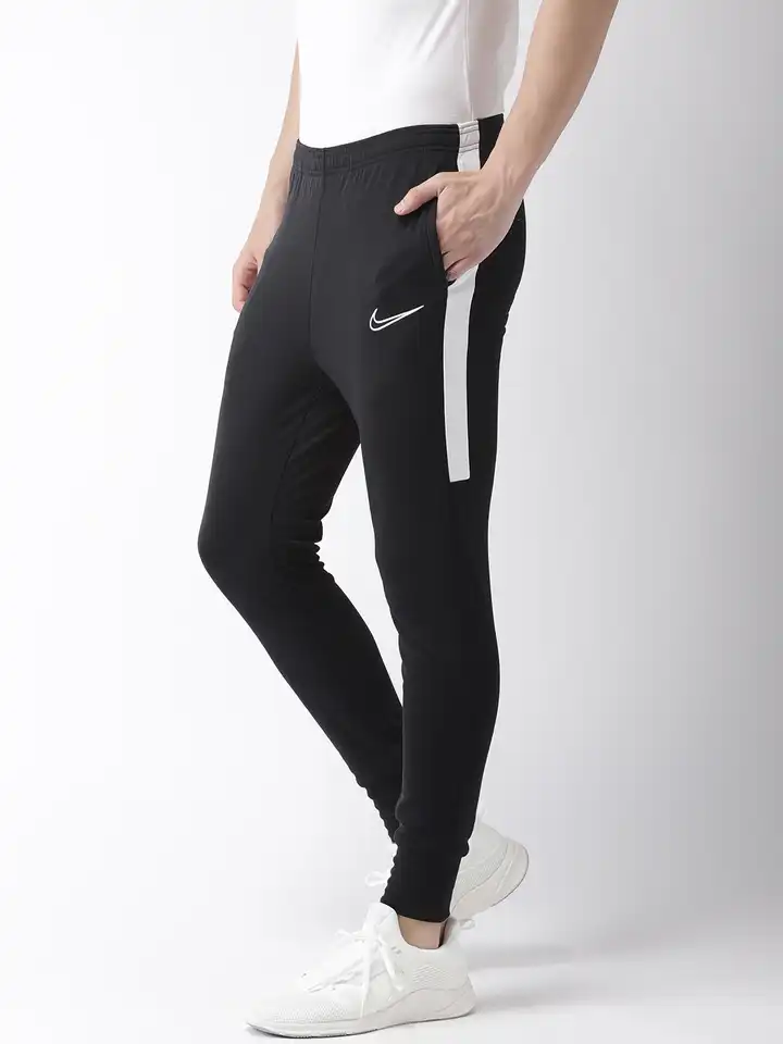 nike football joggers black
