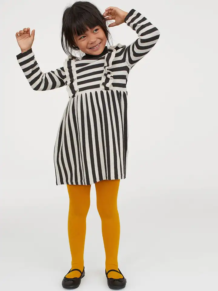 Buy H&M Girls Black & White Fine-Knit Dress With Frills - Dresses for Girls  11060638 | Myntra
