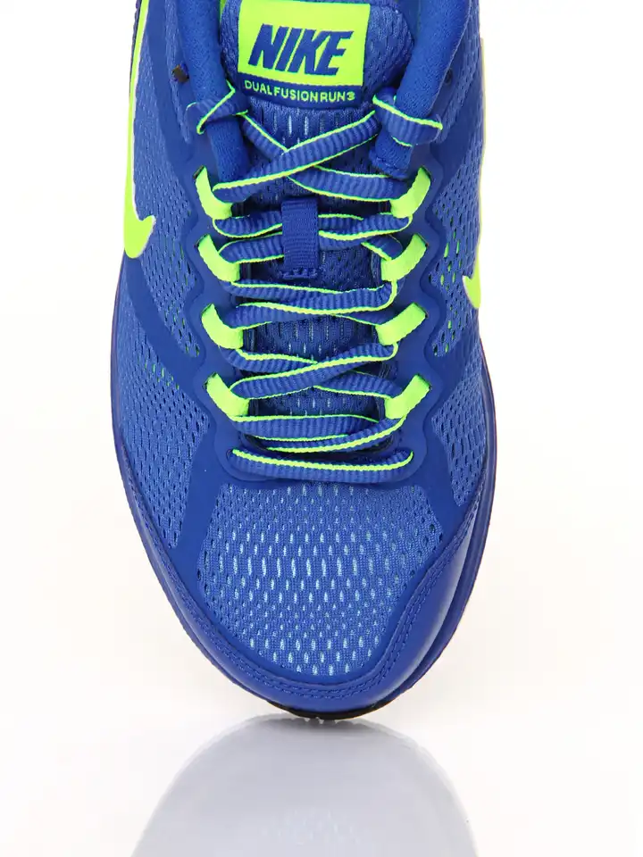 nike young athletes shoes