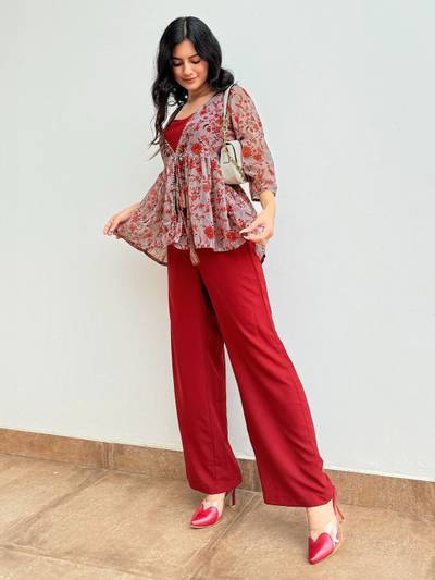 Janasya Women Solid Shoulder Straps Crop Top & Trousers with Floral Print Shrug