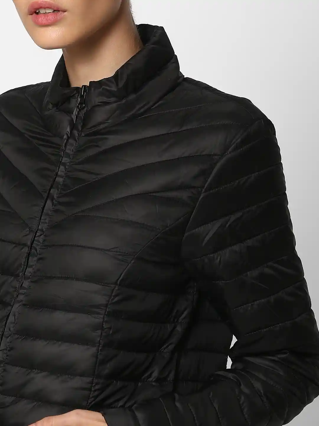 Buy ONLY Women Black Solid Jacqueline De Yong Lightweight Puffer