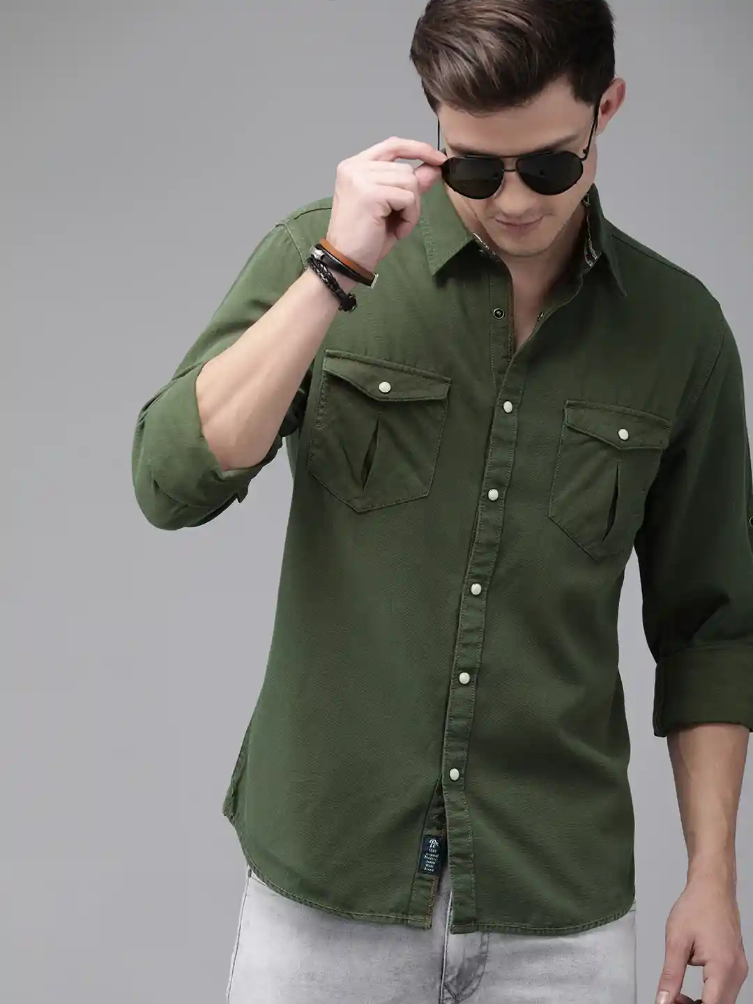 Buy The Roadster Lifestyle Co Men Olive Green Regular Fit Solid