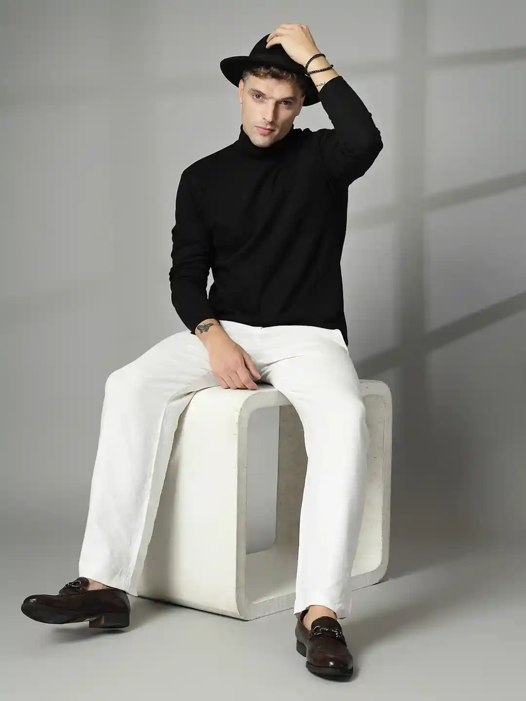 Black Turtleneck White Undershirt Turtleneck Women's HEATTECH