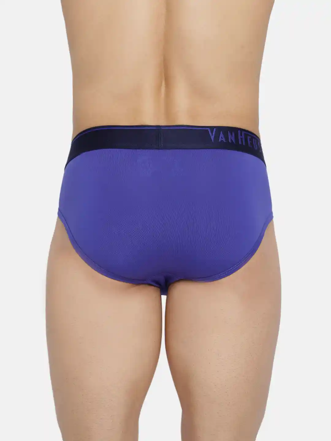 Buy Van Heusen Innerwear Men 4-Way Stretch Body Defining Fit