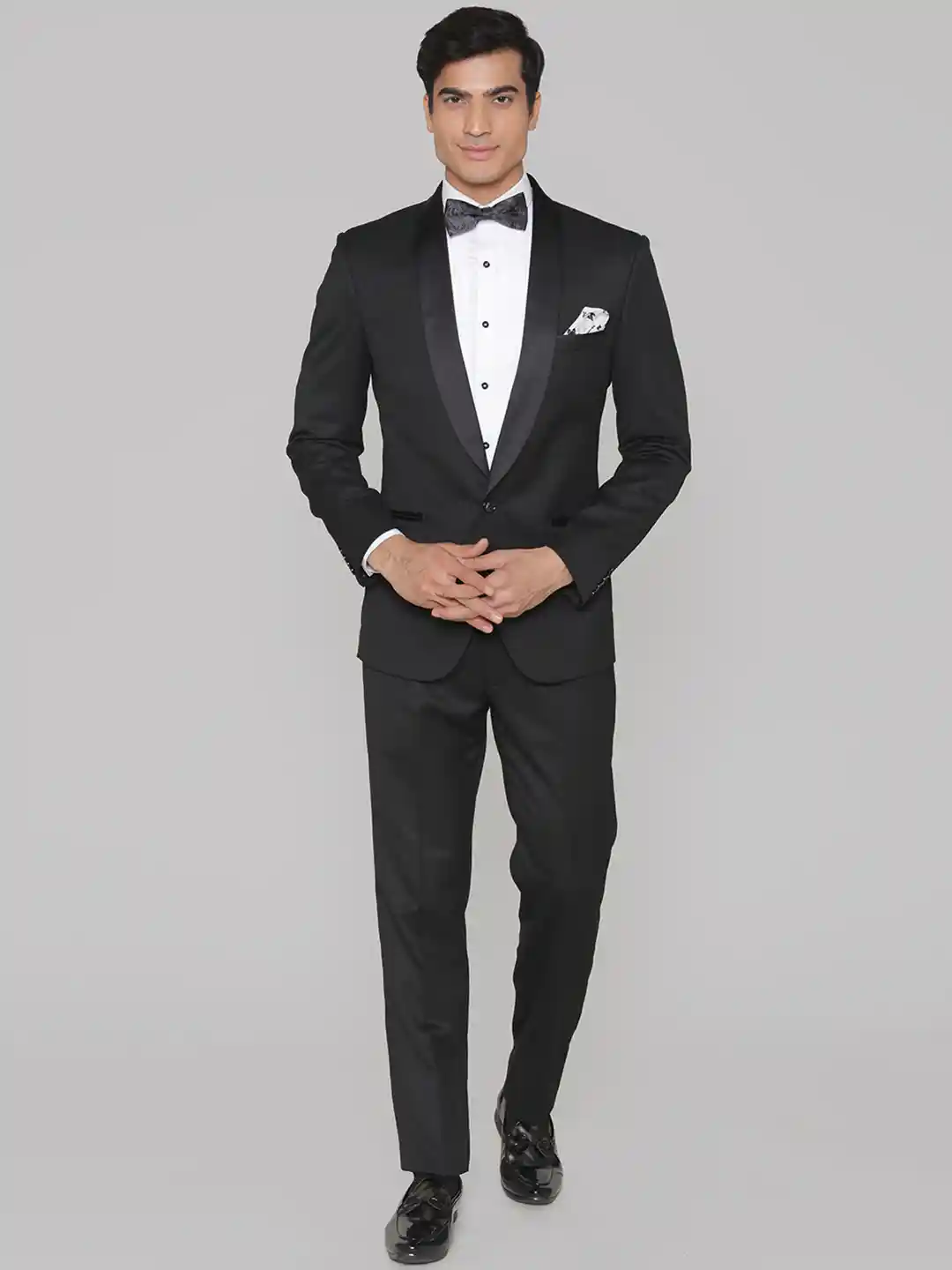 Buy MANQ Men Black Solid Slim Fit Tuxedo Suit Suits for Men