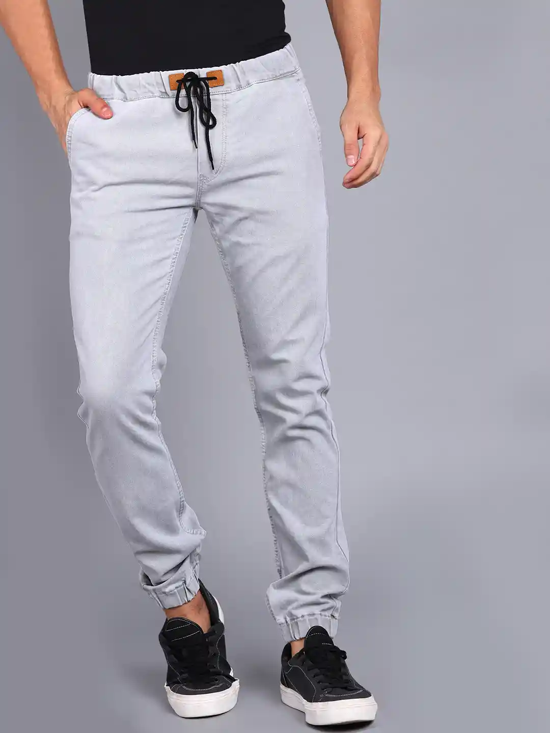 Buy Urbano Fashion Men Grey Slim Fit Mid-Rise Clean Look