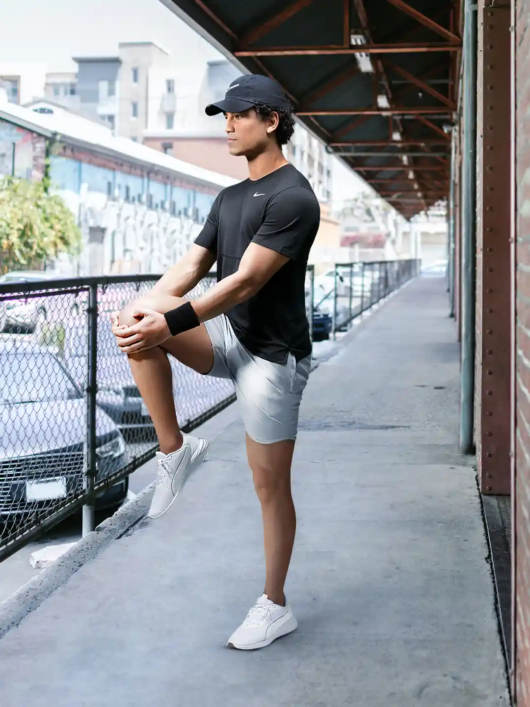 Buy Nike Men Black BREATHE RUN SS DRI FIT T-shirt Tshirts for