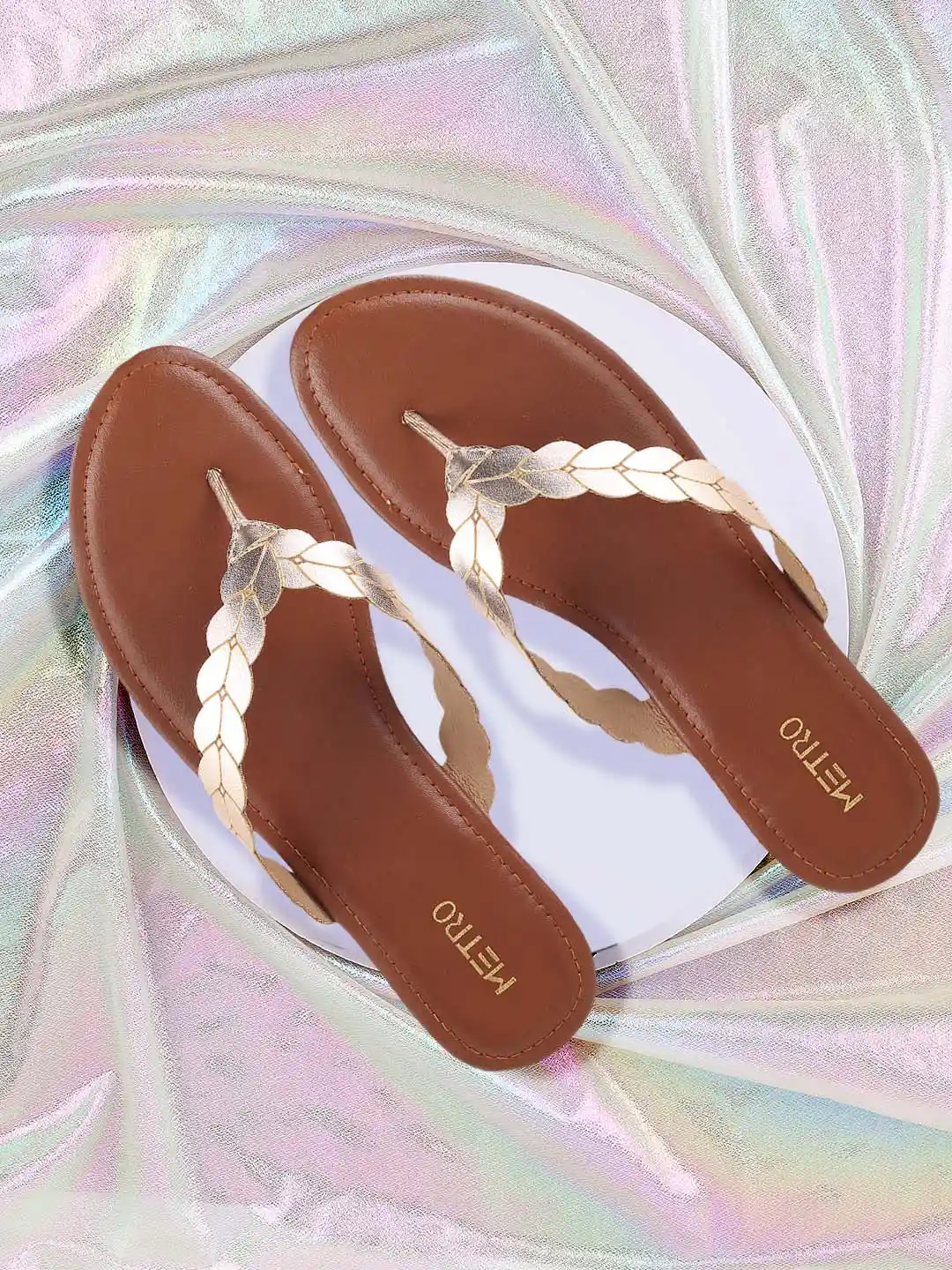 Metro Flat Sandals For Ladies Metro Women Gold-Toned Solid Open