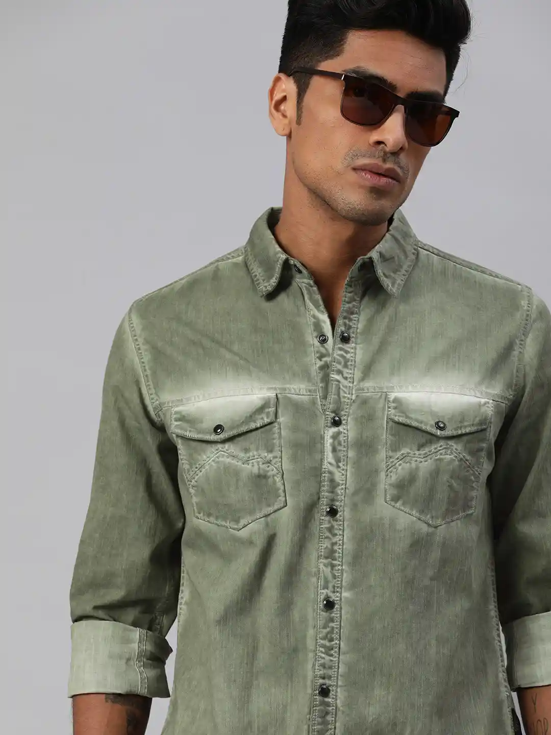 Buy Roadster Men Olive Green Regular Fit Faded Casual Chambray