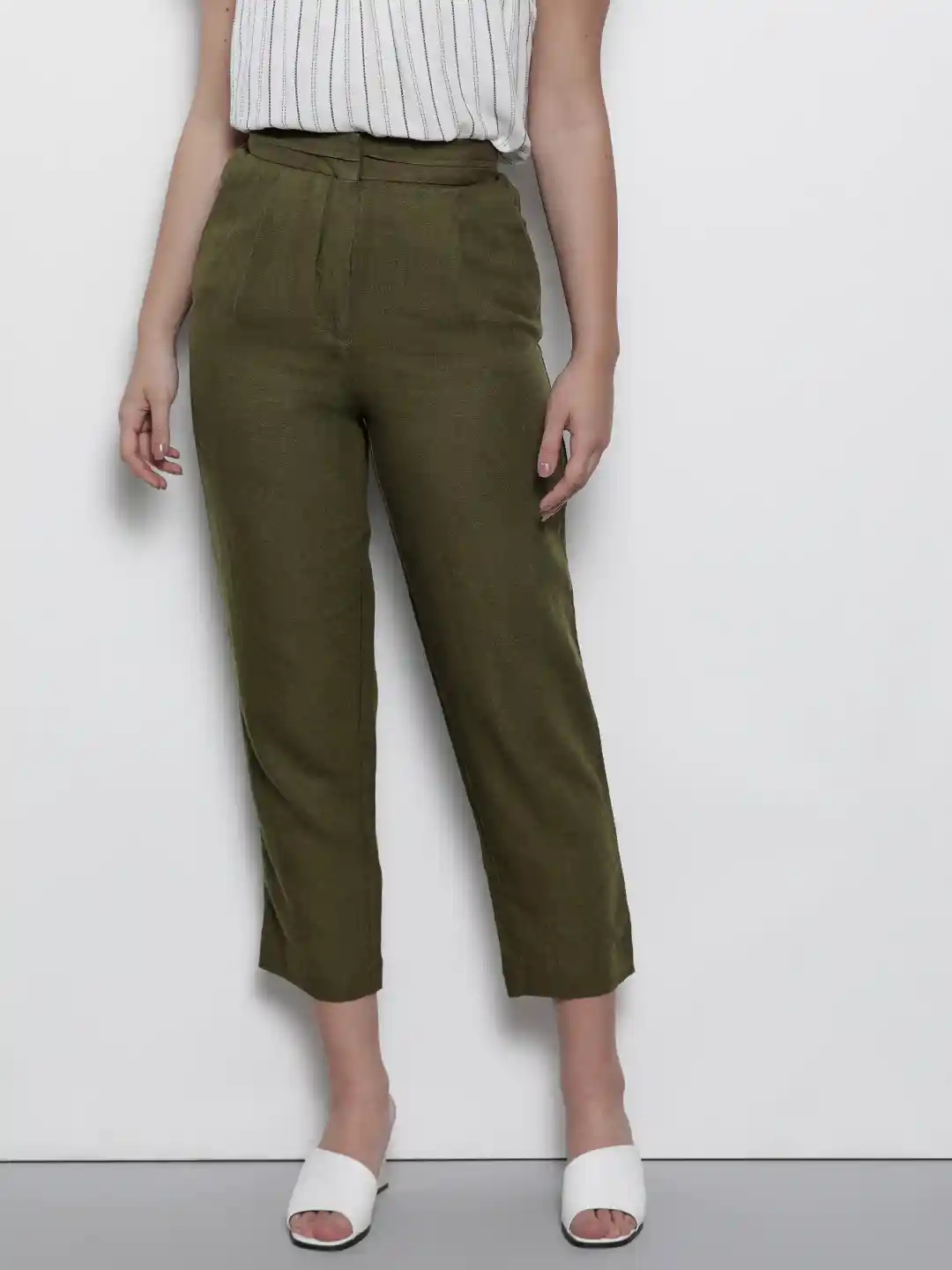 Marks Spencer Women Olive Green Tapered Fit Solid Regular Cropped Trousers