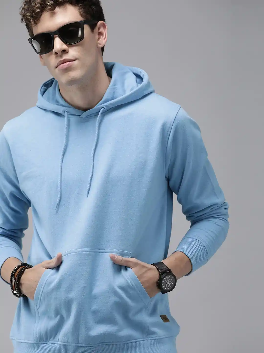 Roadster Men Blue Solid Hooded Pullover Sweatshirt
