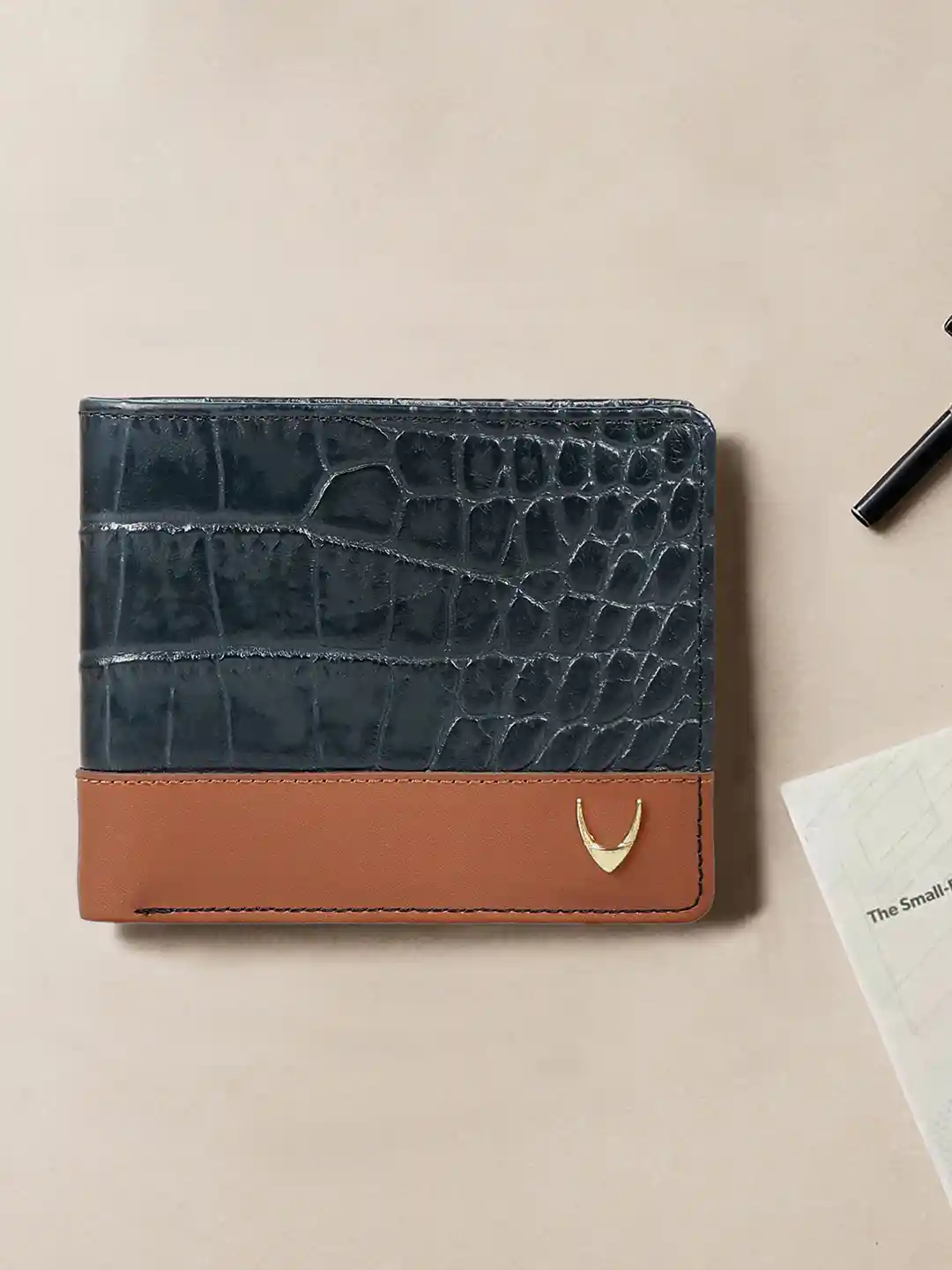 Crocodile Skin Textured Two Fold Leather Wallet Self Design Two Fold  Leather Wallet