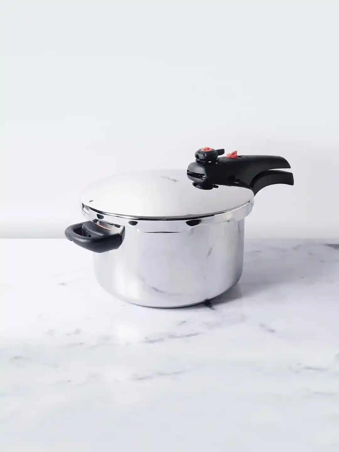 Buy MEYER Presta Silver Toned Stainless Steel Dual Pressure Cooker