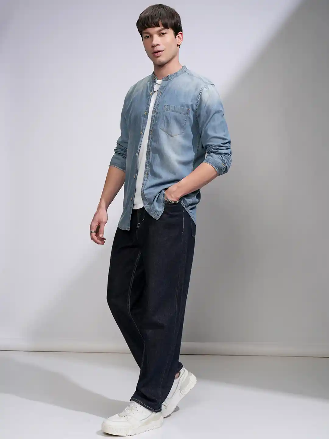 Buy HIGHLANDER Men Blue Slim Fit Faded Casual Denim Shirt Shirts