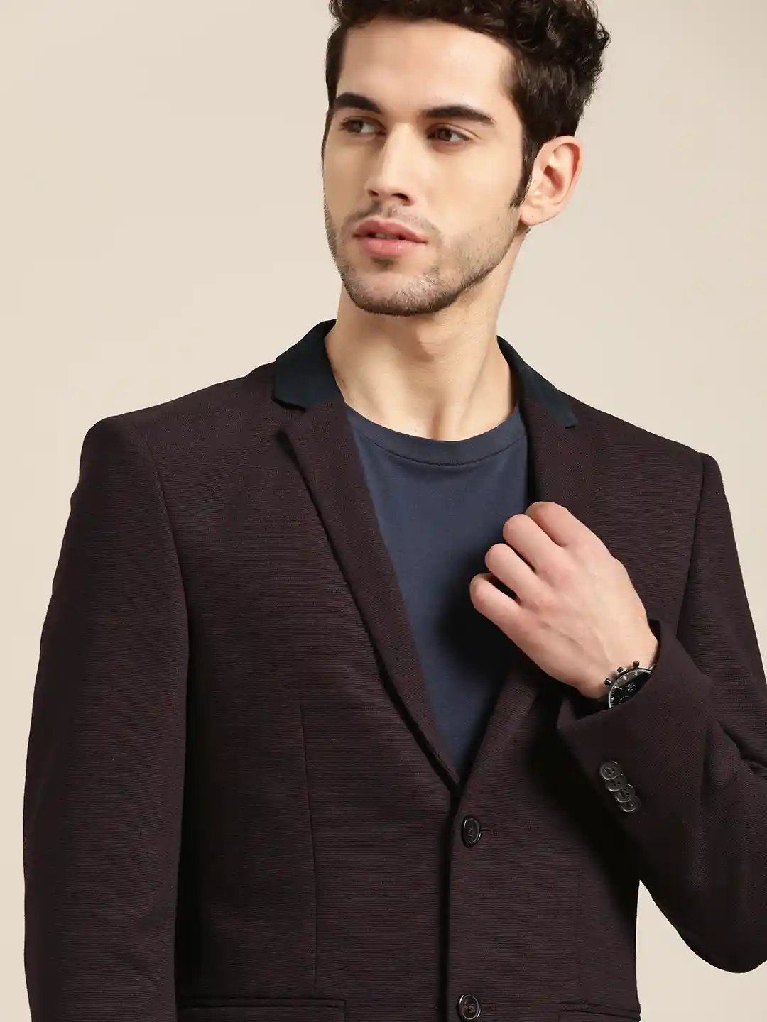 INVICTUS Men Burgundy Solid Slim Fit Single Breasted Casual Blazer