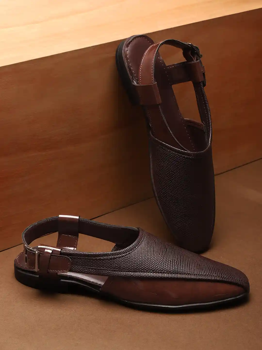 House of Pataudi Men Coffee Brown Textured Shoe-Style Sandals