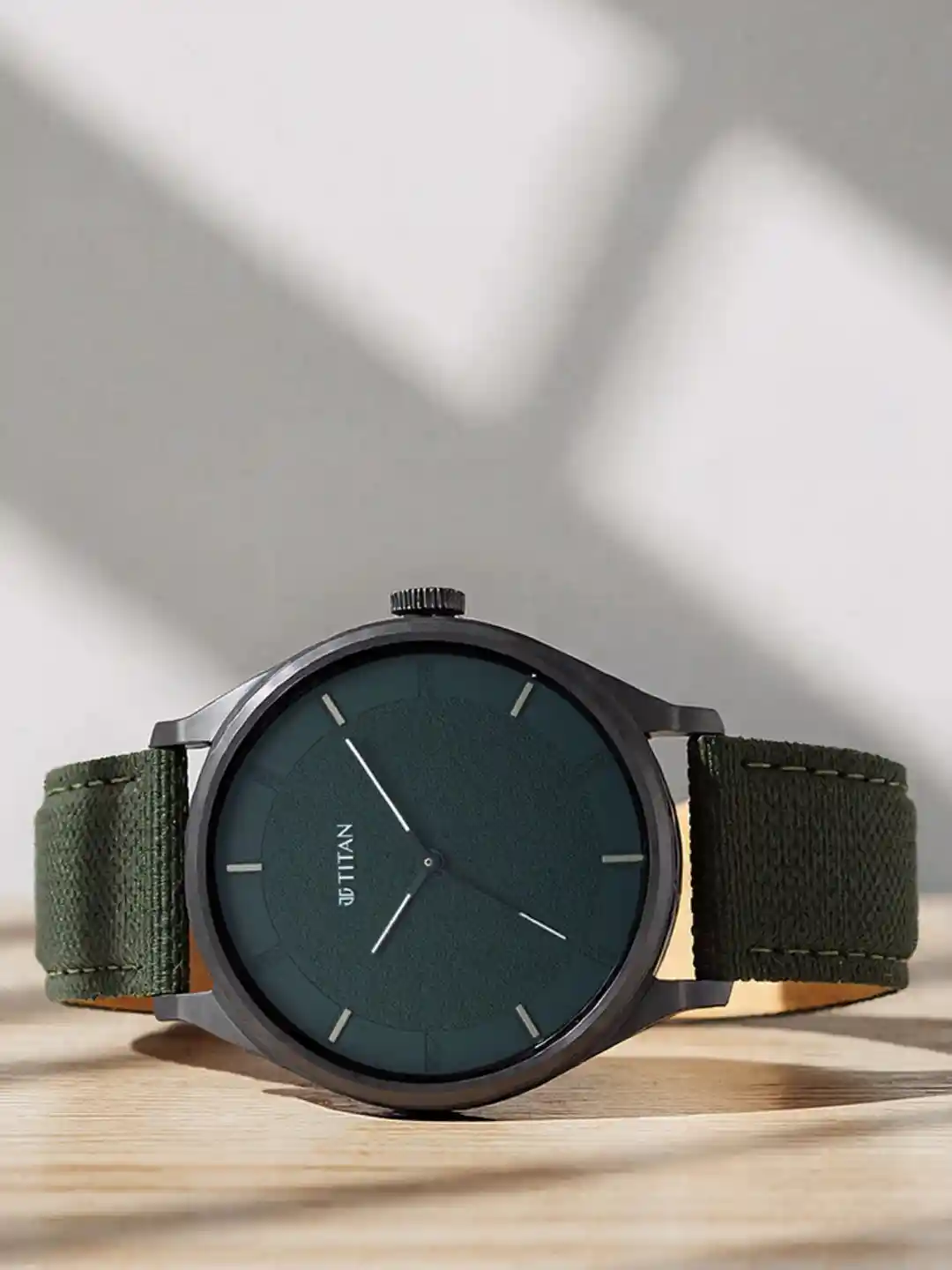 Buy Titan Men Analogue Watch 1802NL02 Watches for Men 12870690