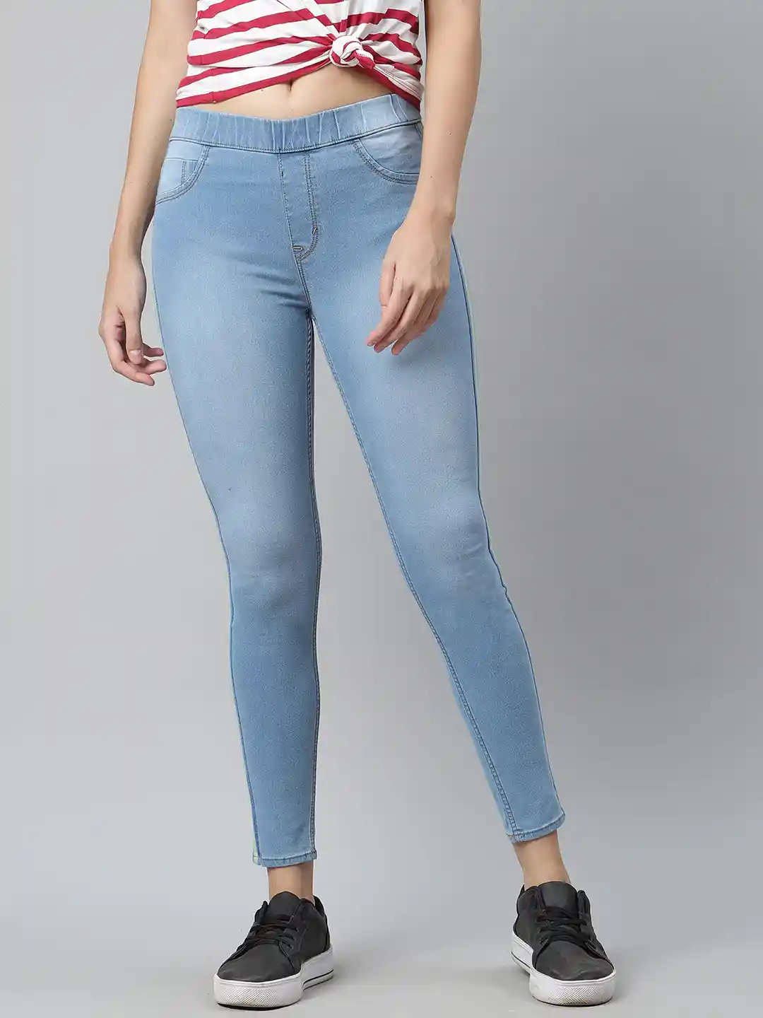 Roadster Women Blue Skinny Fit Solid Jeggings