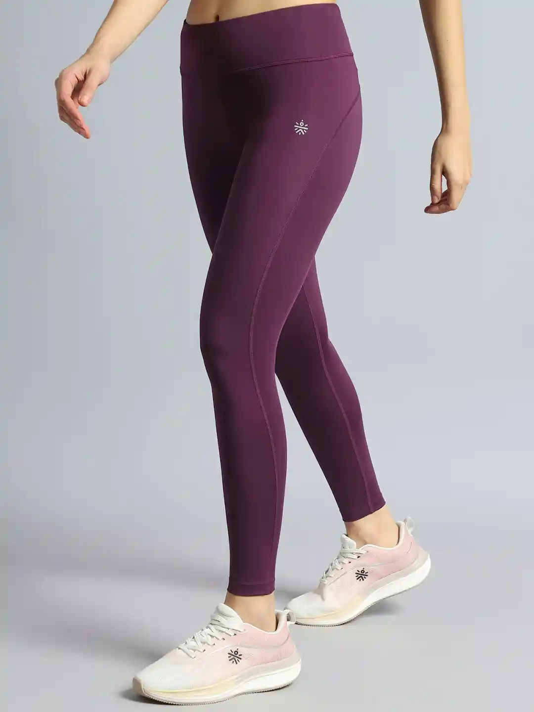 Buy CULT Women Burgundy Solid Anti-Microbial Workout Leggings