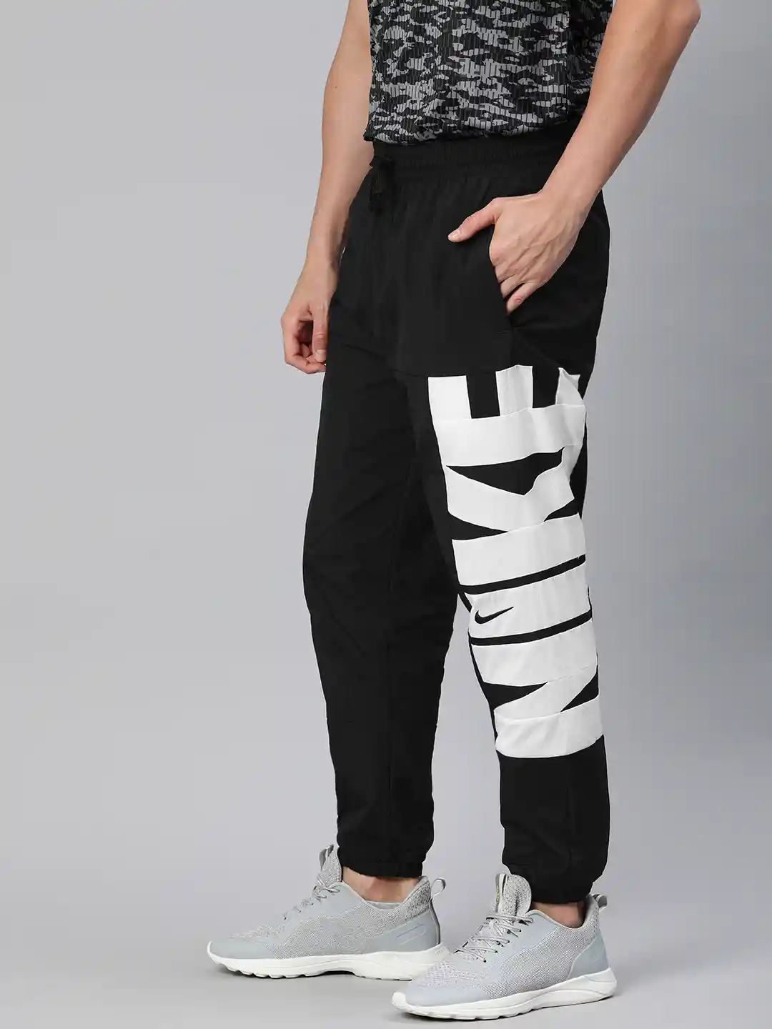 Buy Nike Men Black M NK PANT STARTING FIVE Printed Basketball