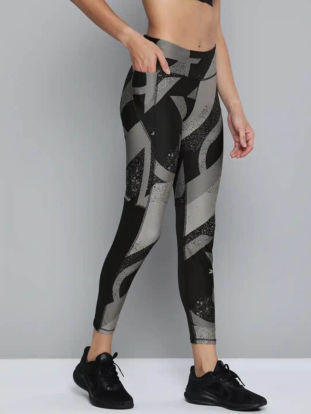 Buy Reebok Women Black Grey Lycra Run Essential All Over Print