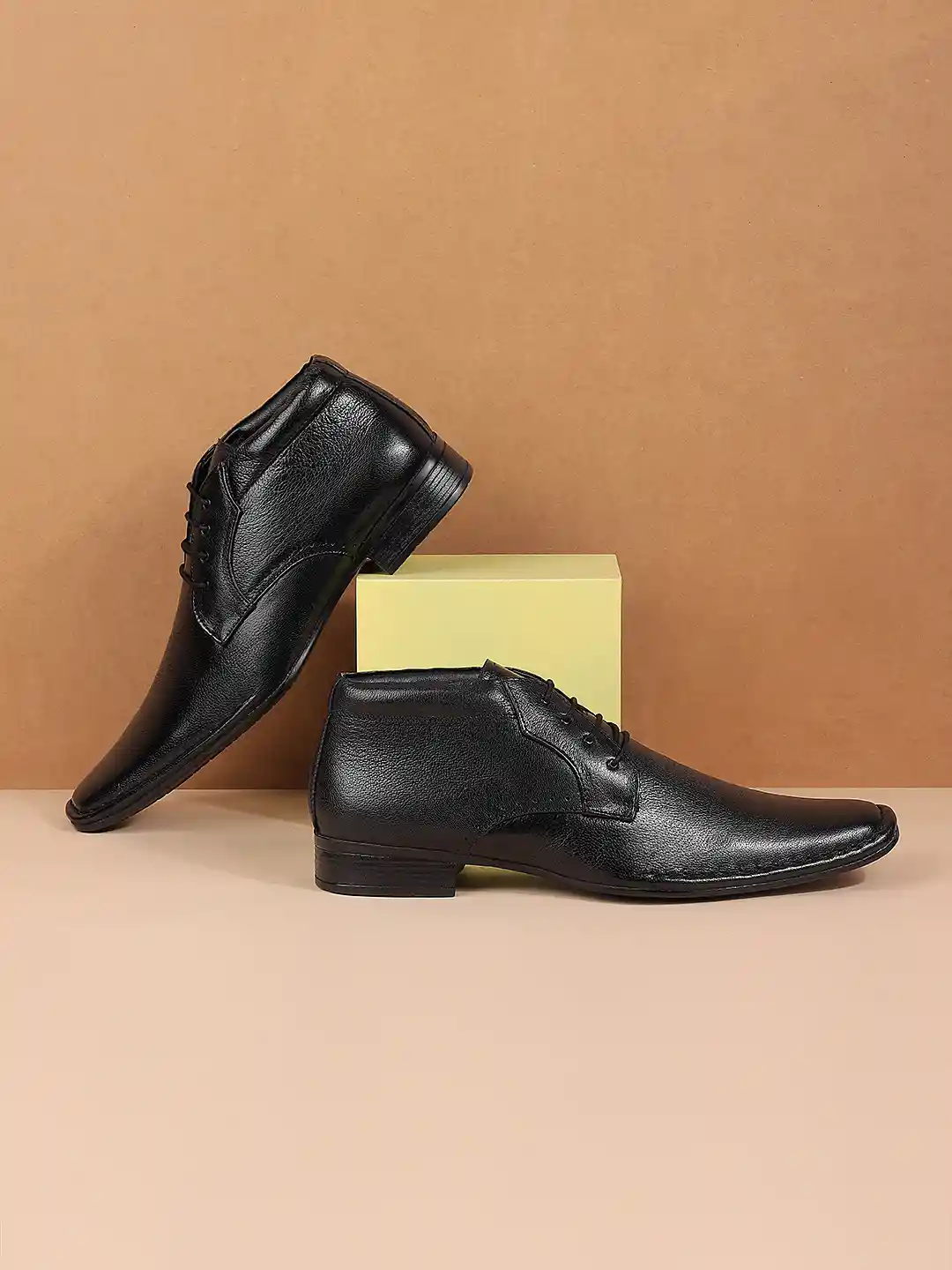 Mochi Men Black Solid Leather Formal Derbys