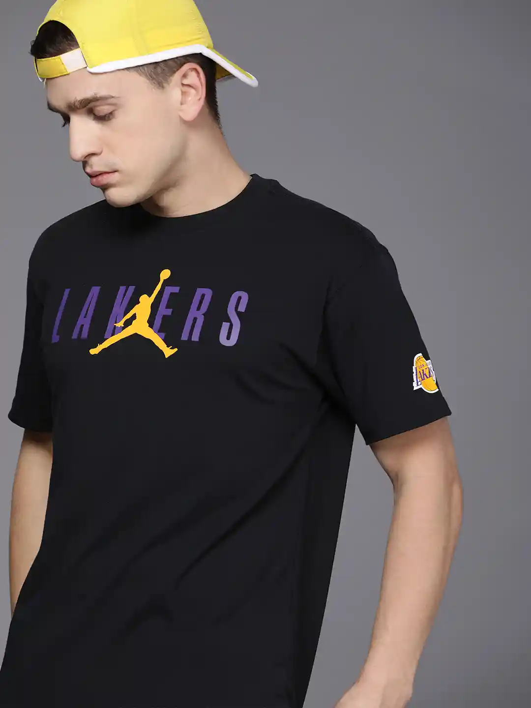 Buy Nike Men Black Typography Los Angeles Lakers Printed Loose Fit
