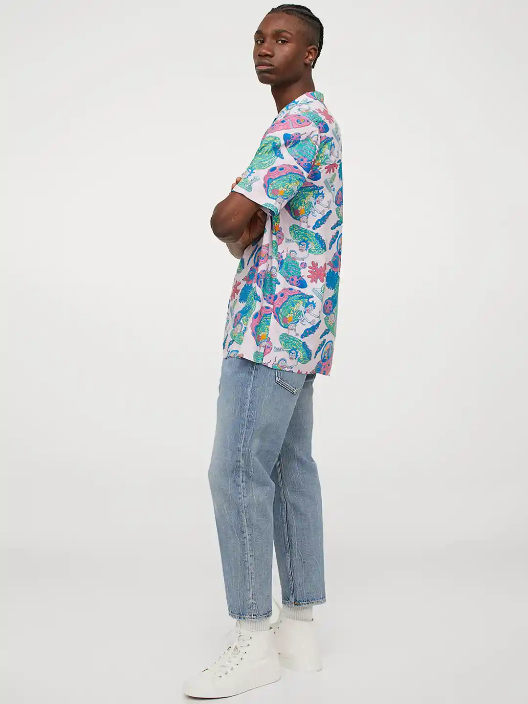 Buy H&M Men Pink Blue Rick Morty Patterned Resort Shirt