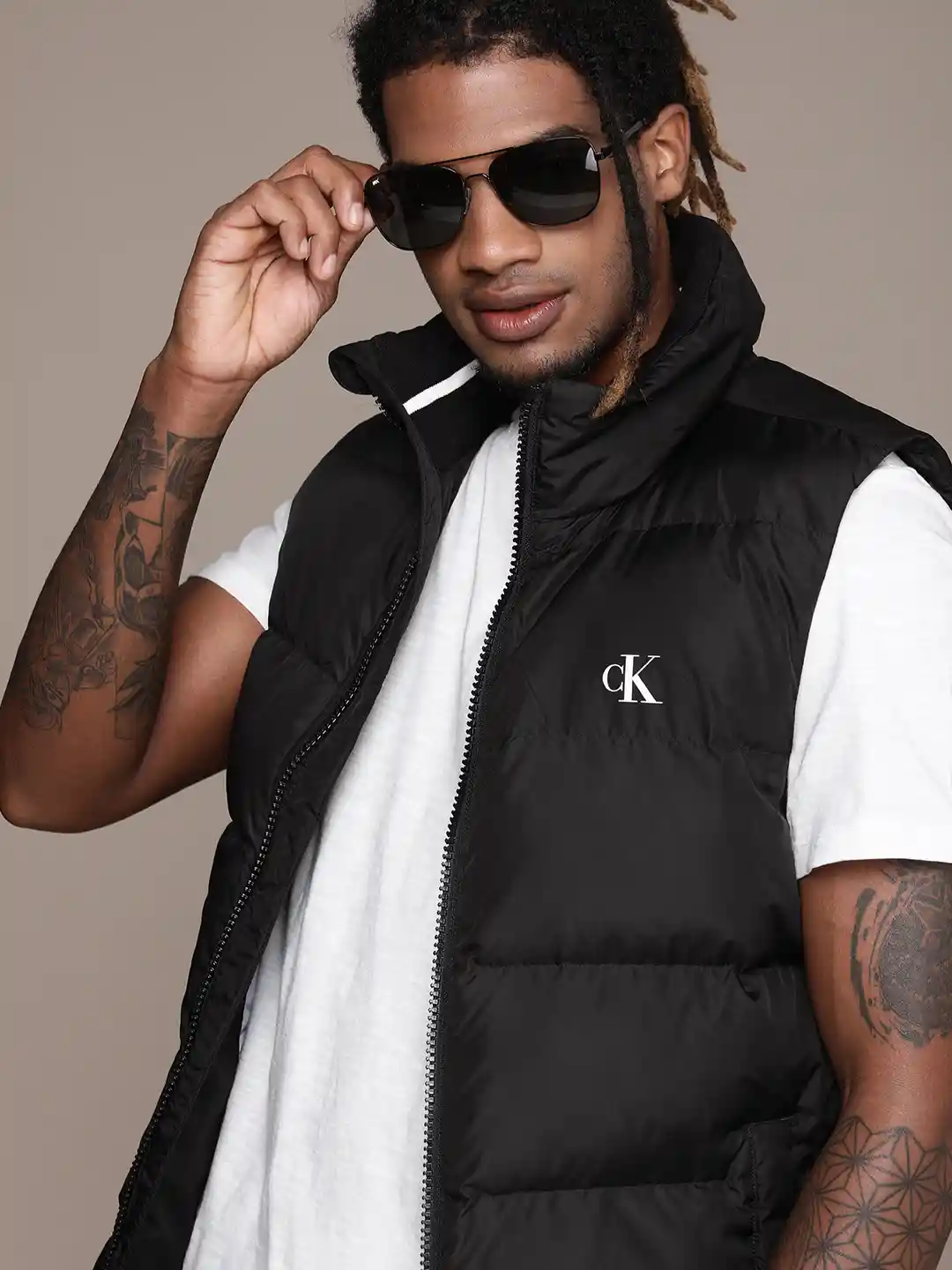 Buy Calvin Klein Jeans Men Black Solid Sleeveless Stand-Collar