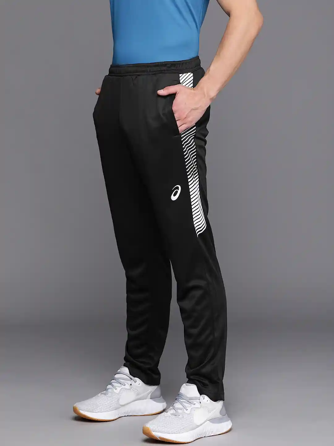 Buy ASICS Men Black DIAGONAL STRIPES Slim Fit Training Track Pants