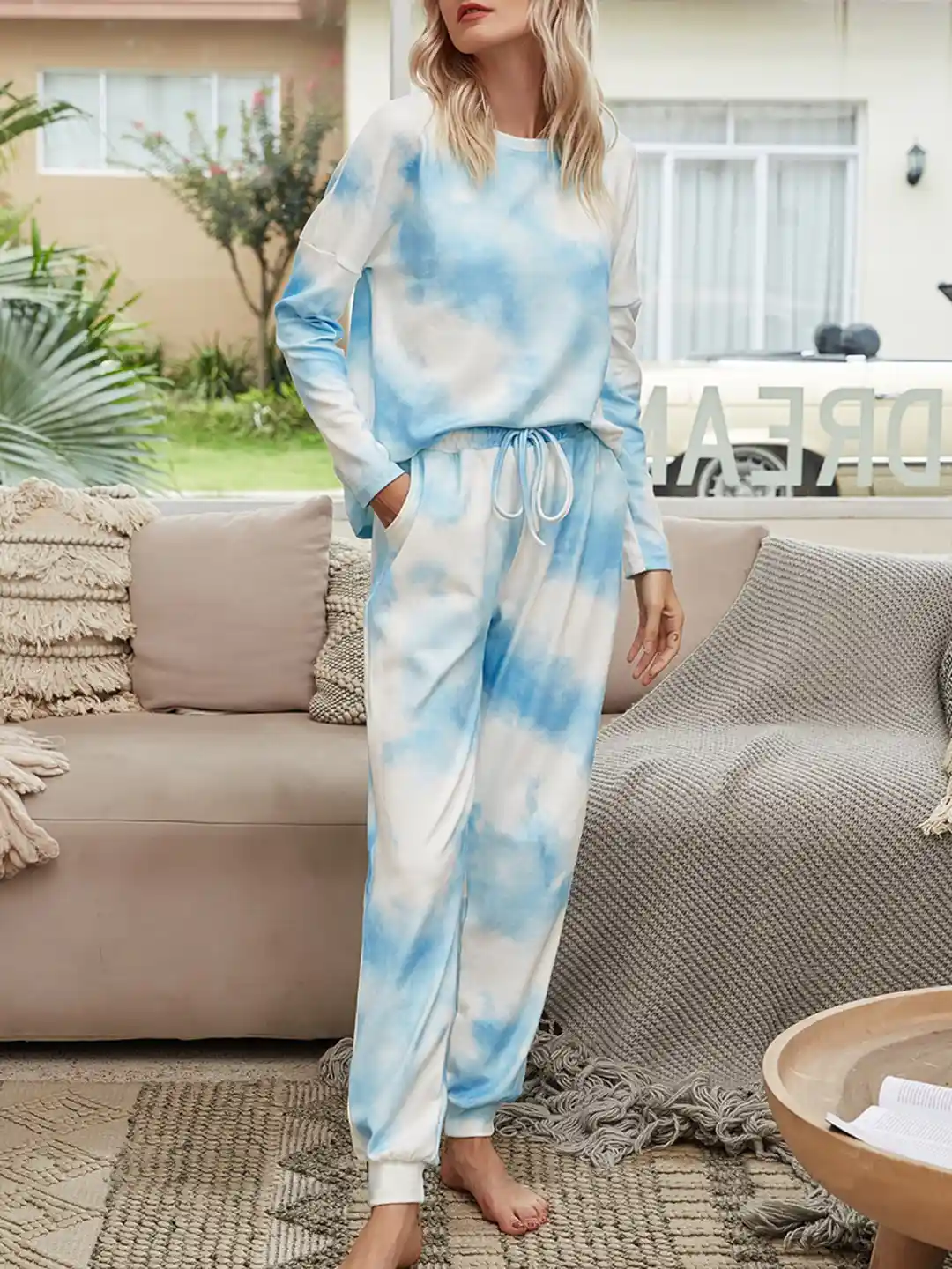 Buy URBANIC Women Blue White Dyed Relaxed Fit Jogger Set Night