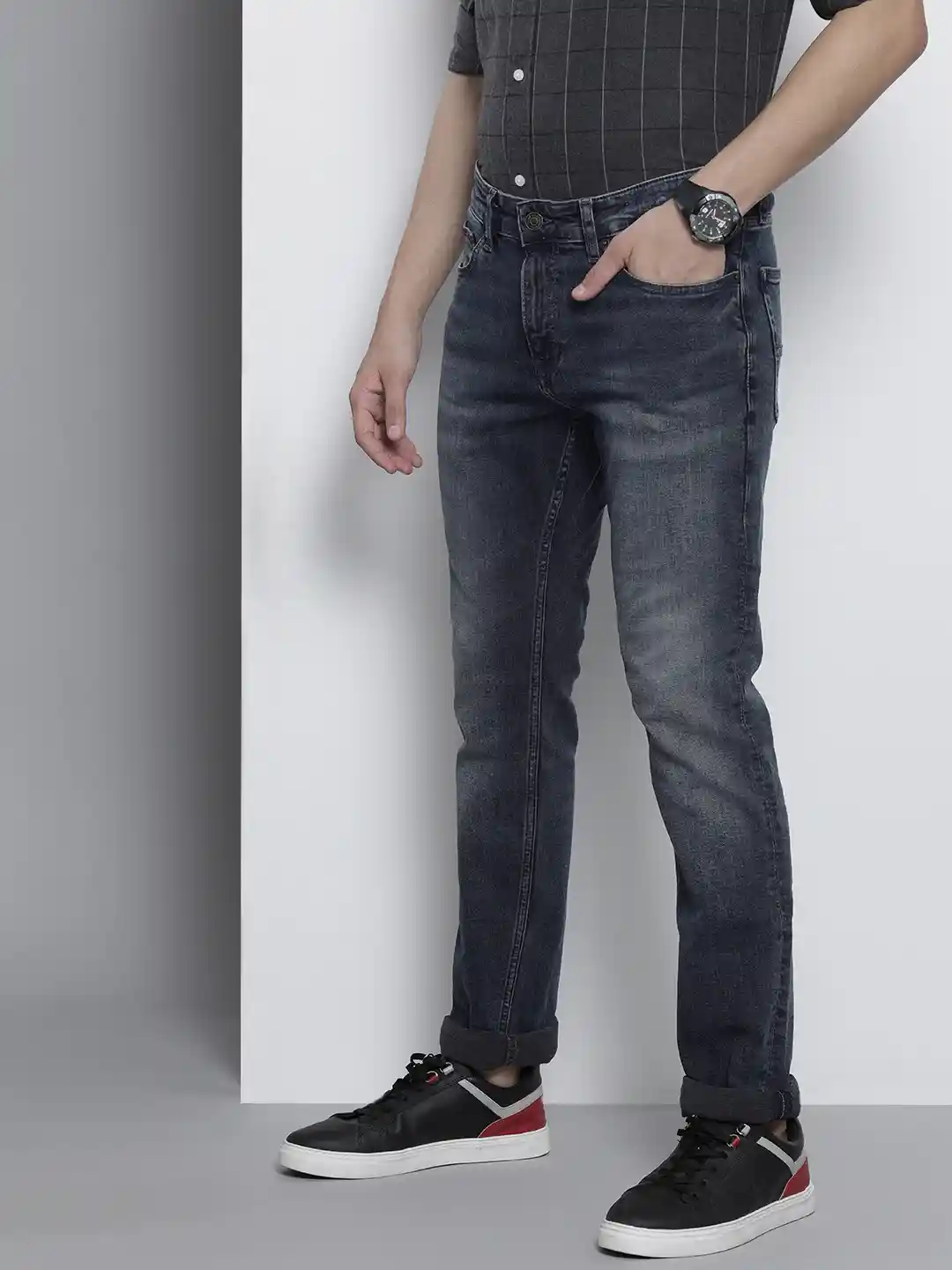 Buy Tommy Hilfiger Men Denim Blue Slim Fit Heavy Fade Stretchable