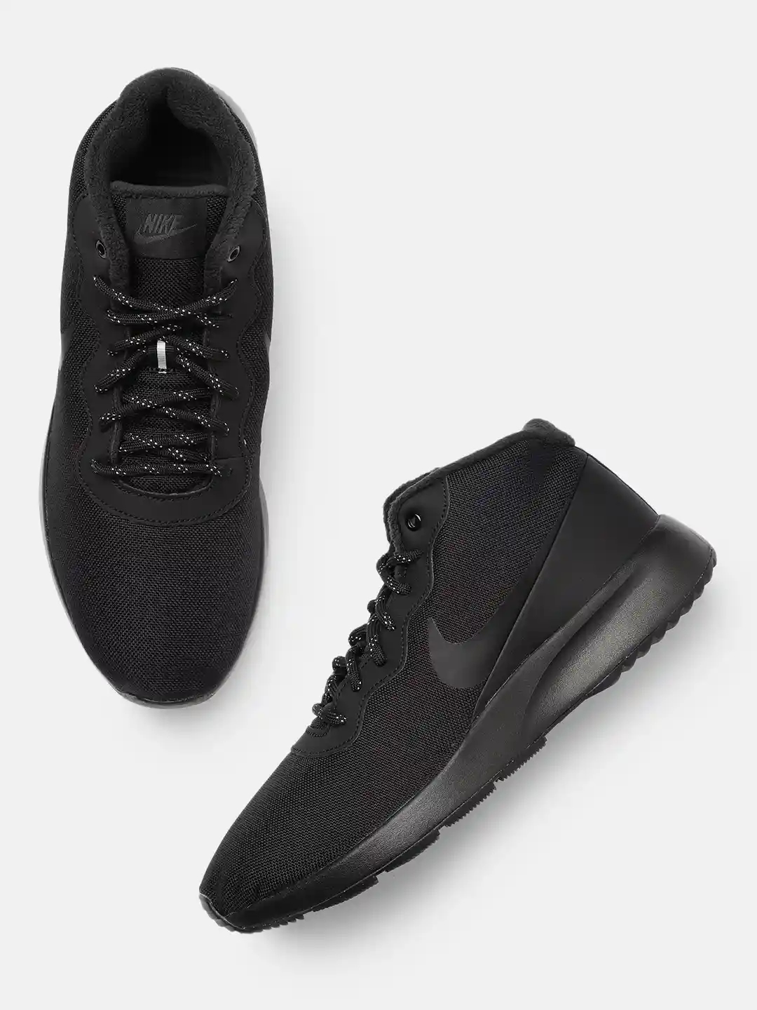 Nike Men Black Solid Tanjun Chukka Mid-Top Sneakers