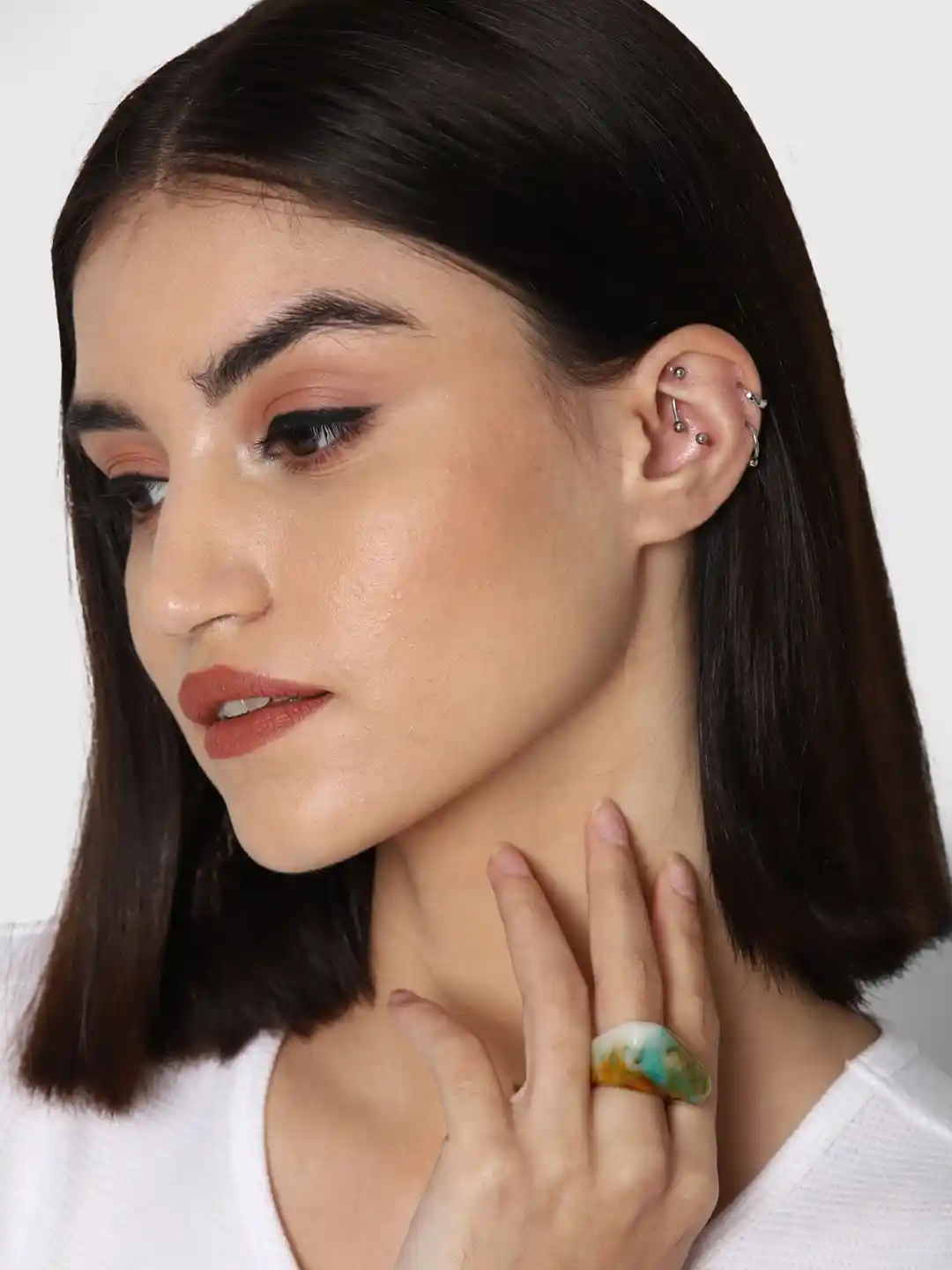 Buy FOREVER 21 Cream-Coloured Blue Marble Patterned Chunky Resin