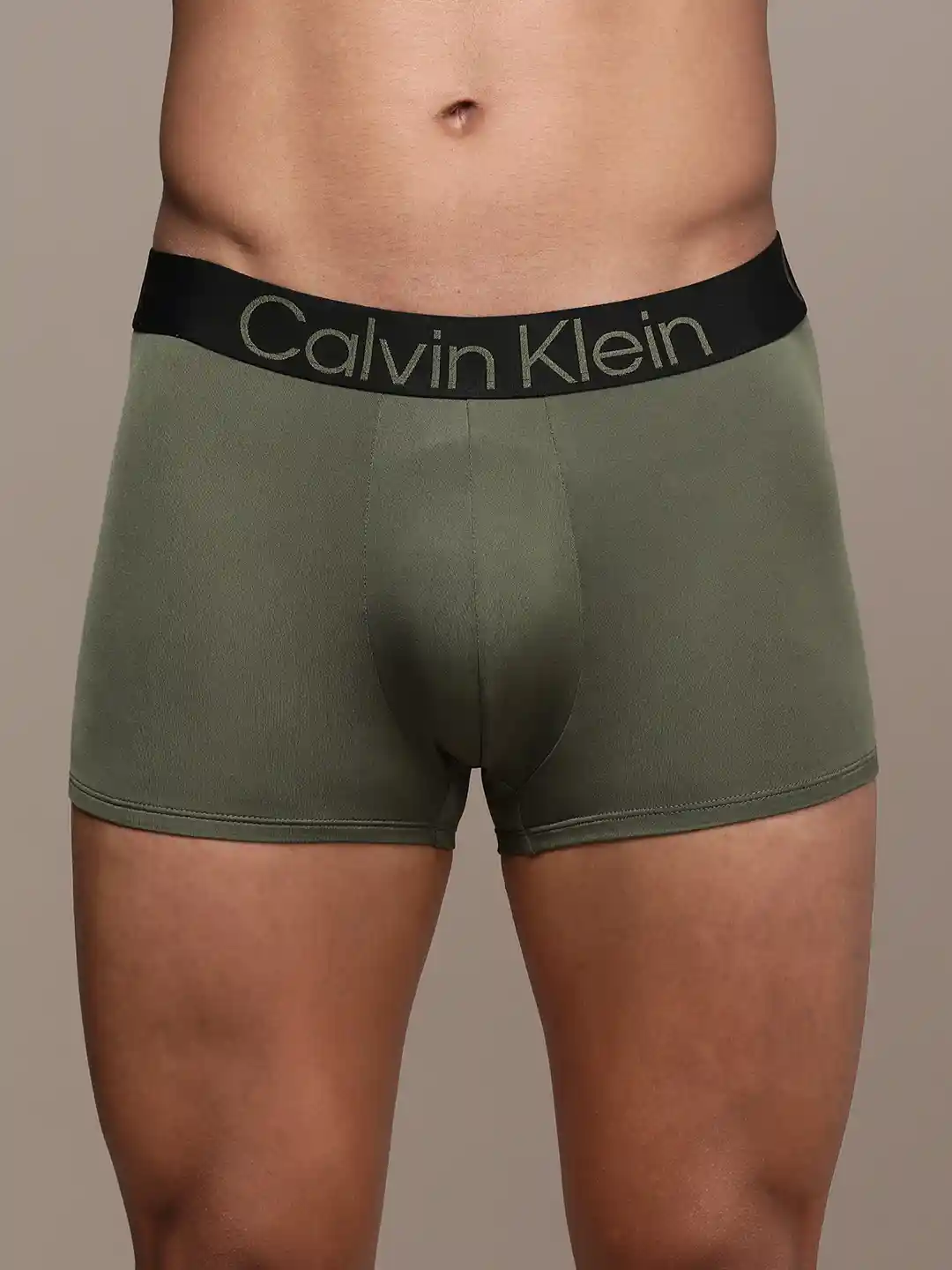 Buy Calvin Klein Underwear Men Green Solid Trunks NB3112PST
