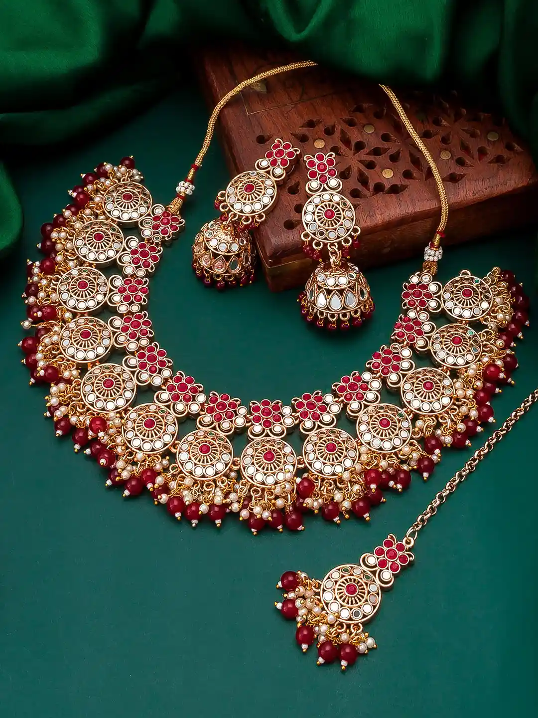 Buy aadita Gold-Plated Red Stone Studded Jadau Jewellery Set