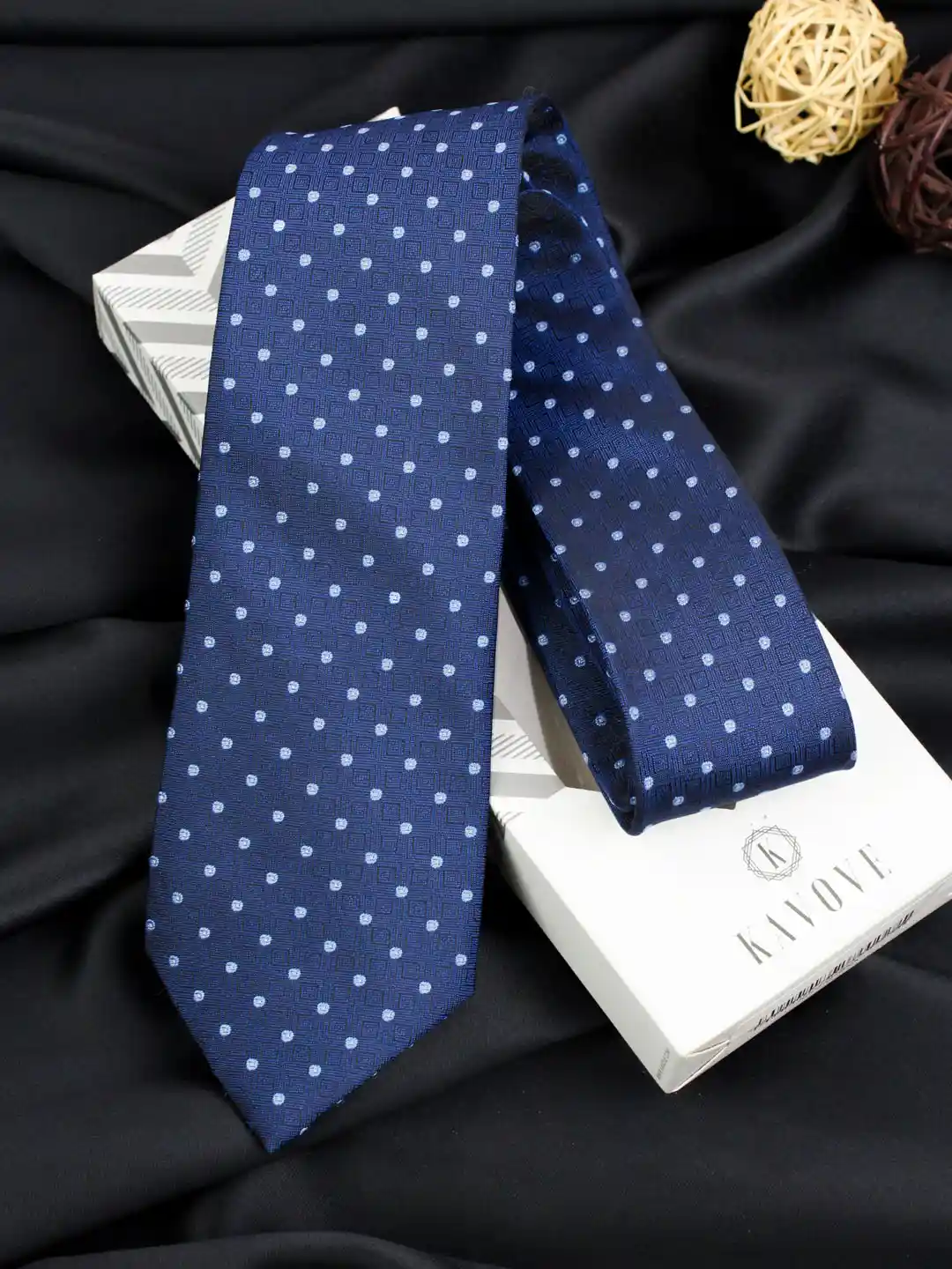 Kavove Men Blue Woven Design Broad Tie