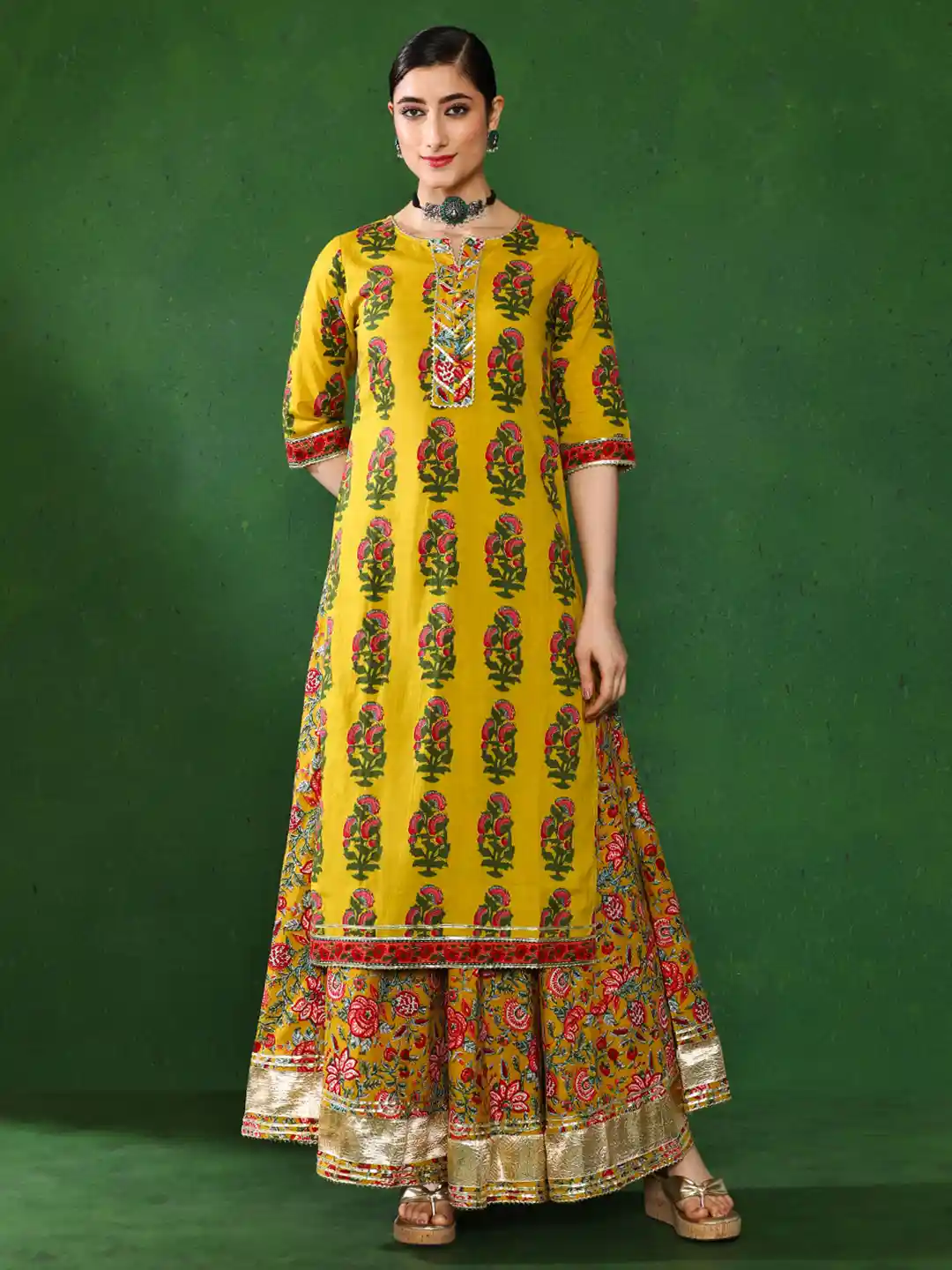 Jaipur Kurti Floral Print Straight Kurta With Skirt